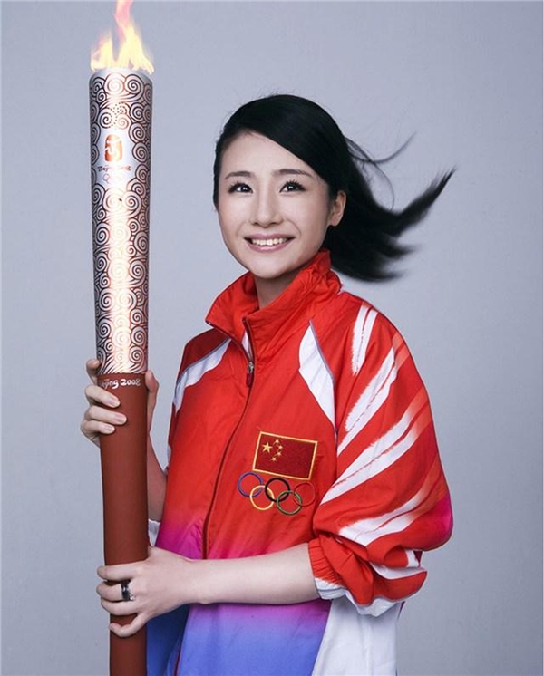 包含冠军坚韧不拔，向无限可能前行的词条